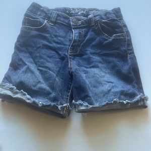 EUC Cat & Jack MIDI Shorts Size: 6/6x
